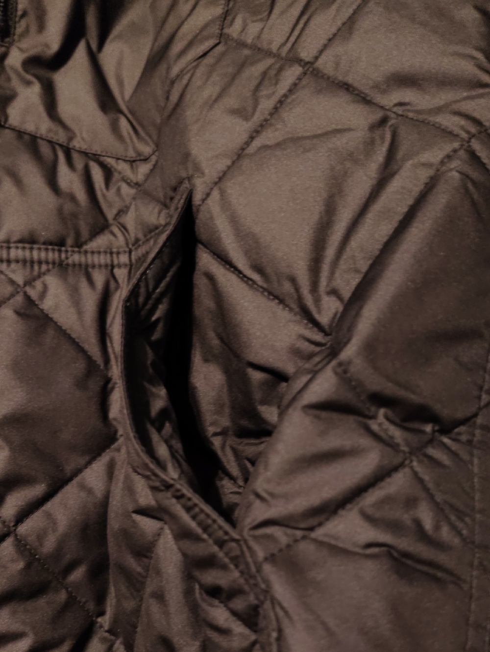 New Patagonia Diamond Quilted Bomber Hoody Light Packable Pretty Water Proof - Picture 7 of 11